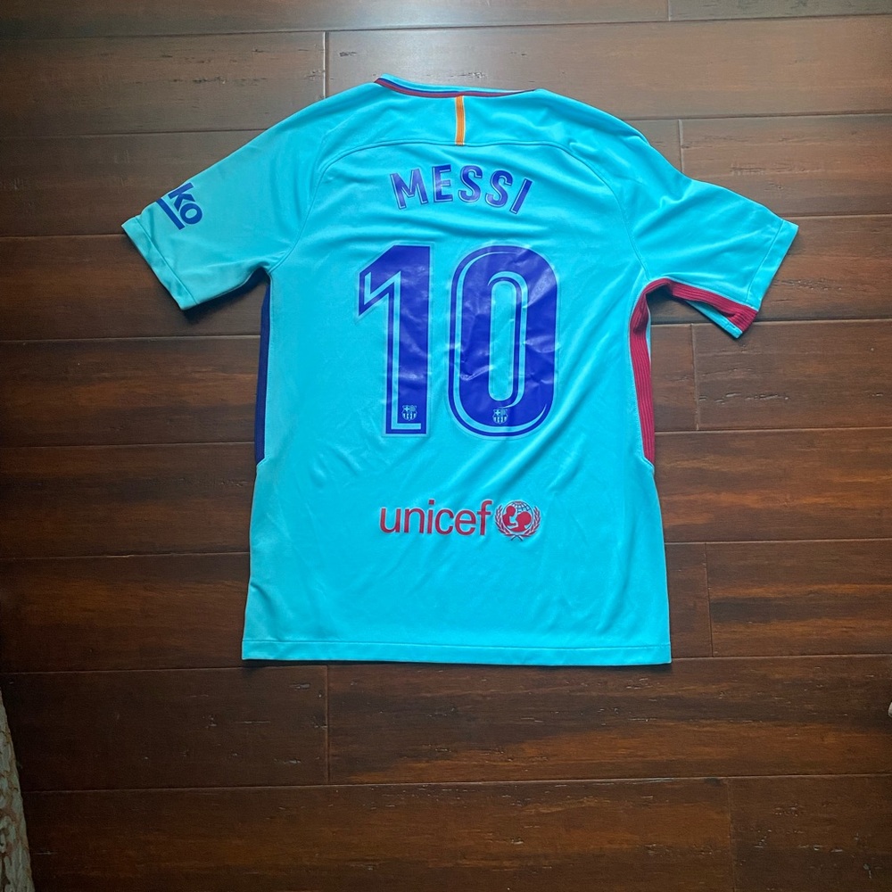 AUTHENTIC 2017/2018 Barcelona Away Messi Jersey